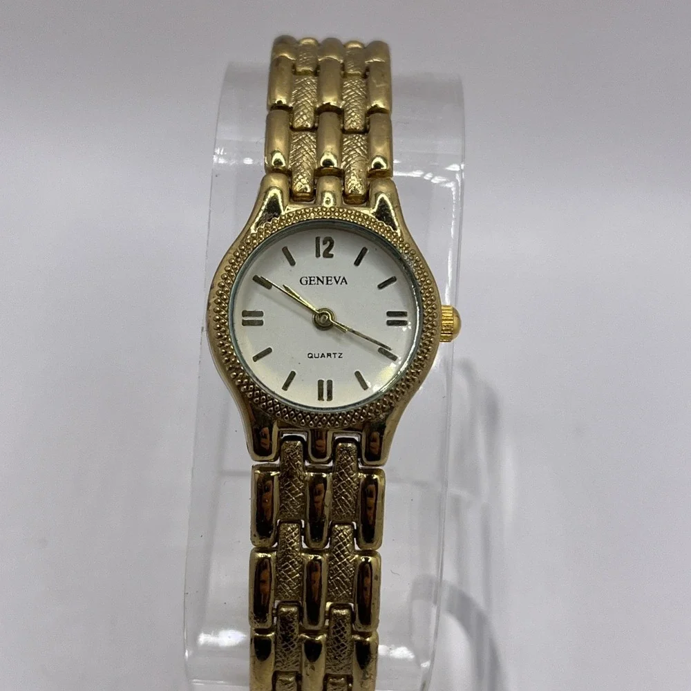 Geneva Women's Quartz Watch Gold 7